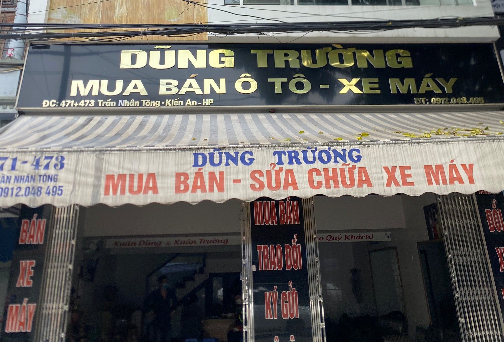 Dập tắt đám cháy nhà riêng gần cây xăng ở đường Trần Nhân Tông, Kiến An